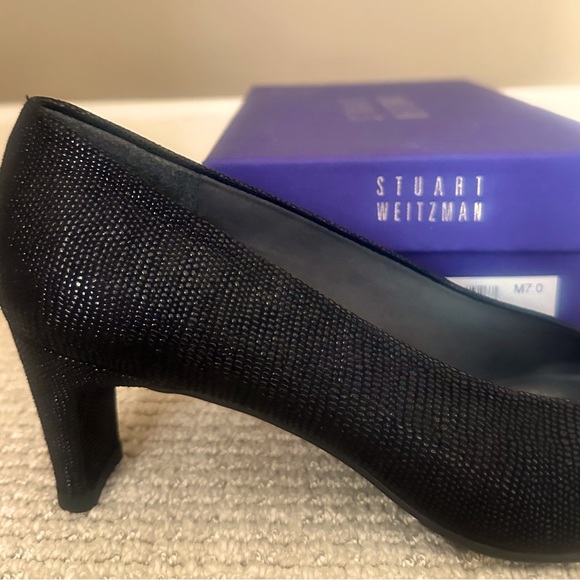 Stuart Weitzman ‘Chicpump’ - Picture 9 of 9
